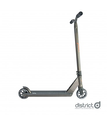 Trikitõukeratas District C50 - Titanium